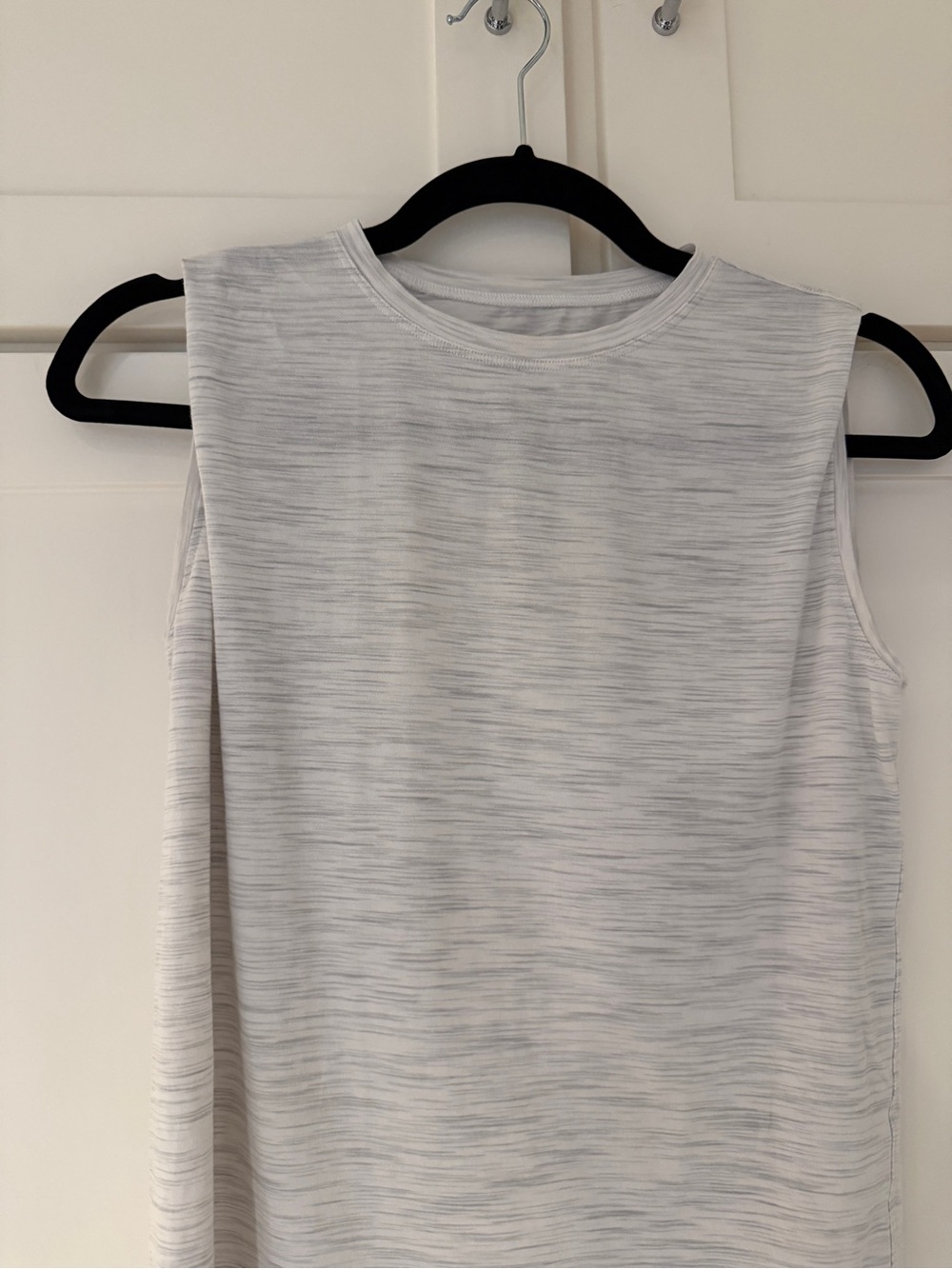 Lululemon Brunswick Muscle Tank Size 2 - Picture 9 of 15